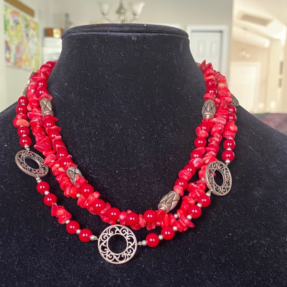 Premier Design vintage Red Coral chip & glass Beads Triple Strand Necklace